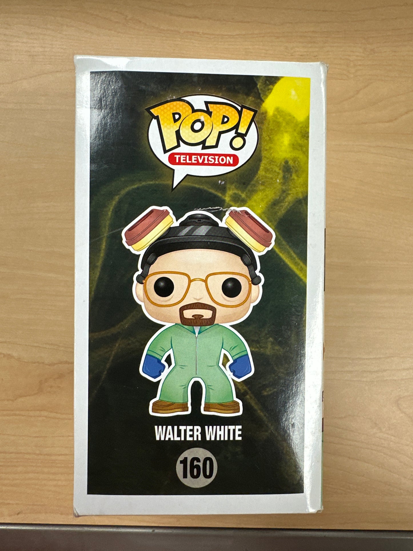 Walter White (Breaking Bad) - Funko Pop! #160 (Entertainment Earth Exclusive)(Box Damage)